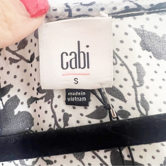 NEW with tags Cabi Sheer Floral Blouse - Picture 5 of 5